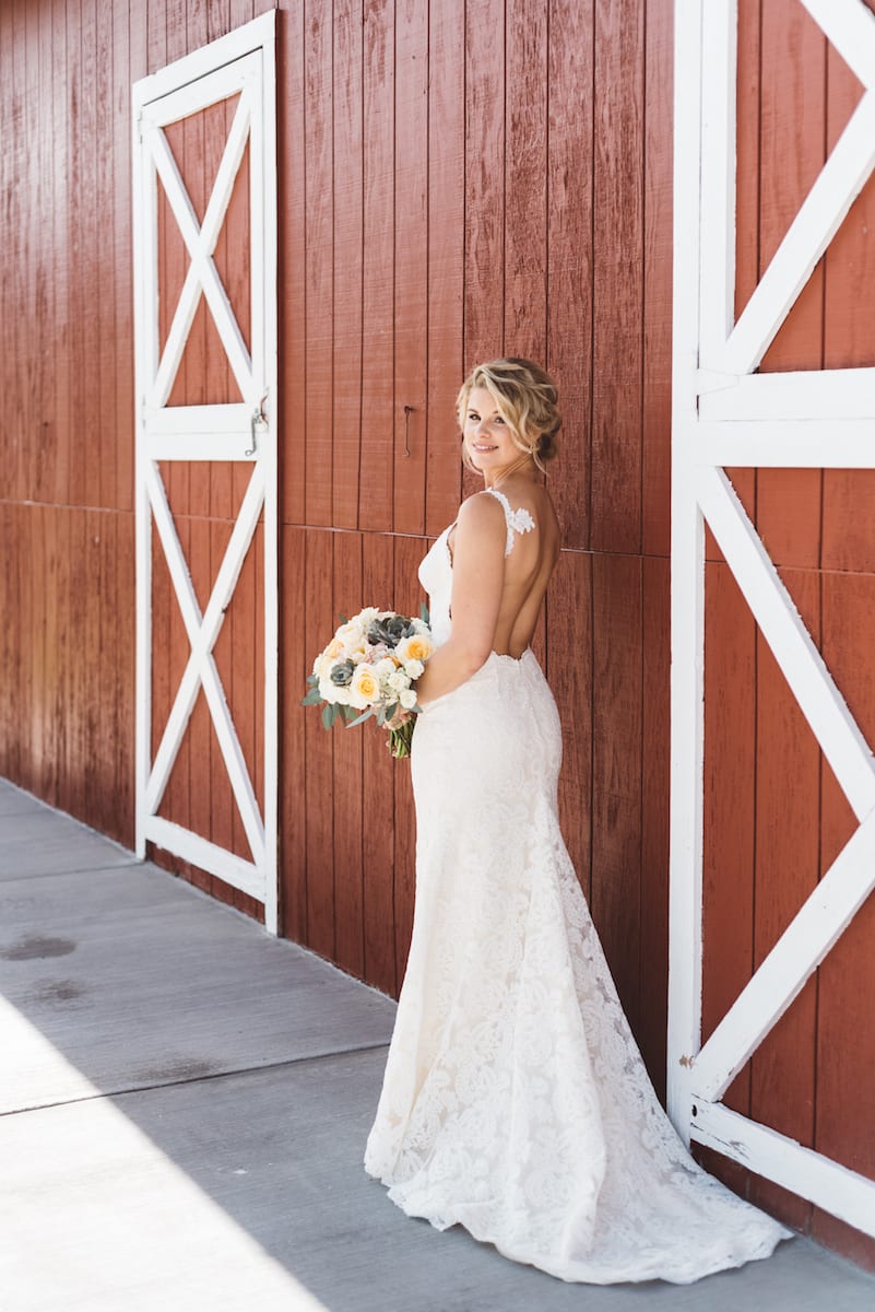 Summertime Crooked Willow Farms Wedding | Wedding Photography | Crooked Willow Farms | From The Hip Photo