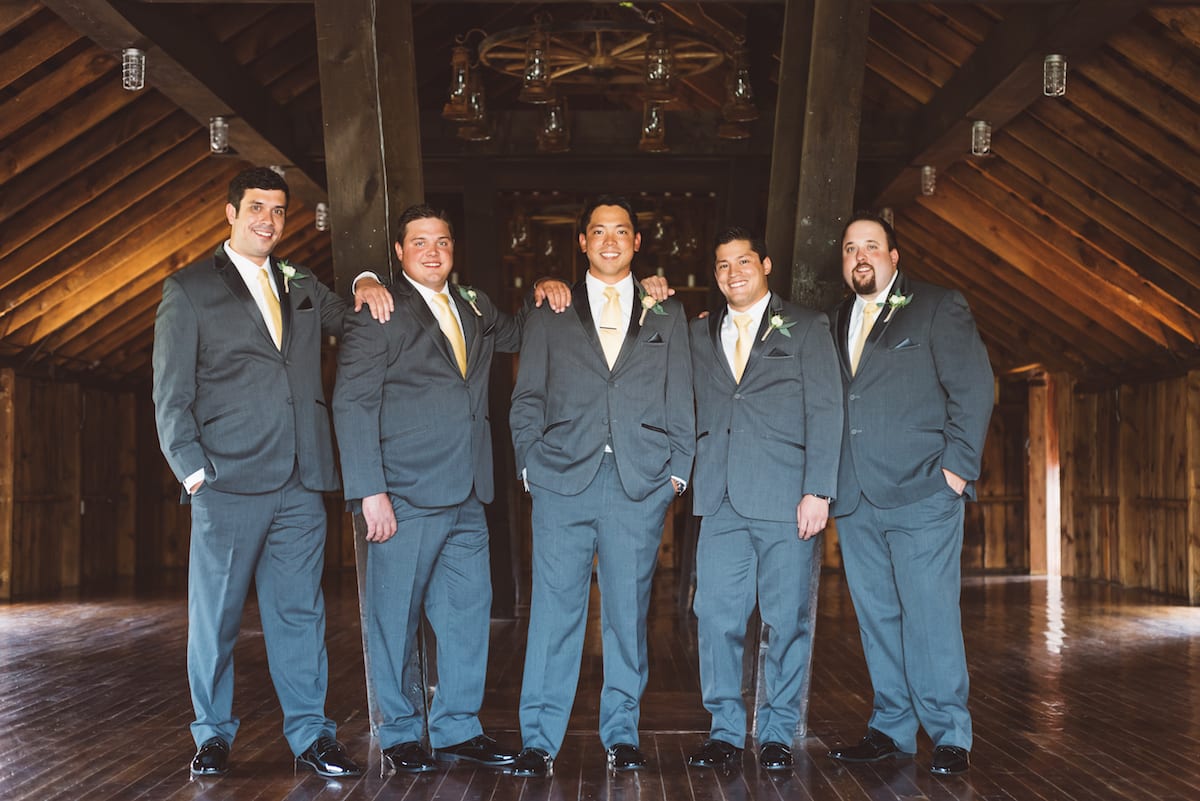 Summertime Crooked Willow Farms Wedding | Wedding Photography | Crooked Willow Farms | From The Hip Photo