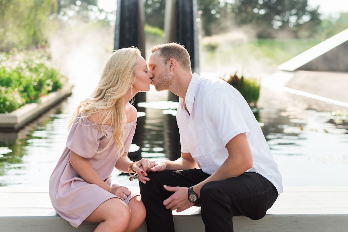 Botanic Gardens Engagement | Engagement Photography | Botanic Gardens | From the Hip Photo