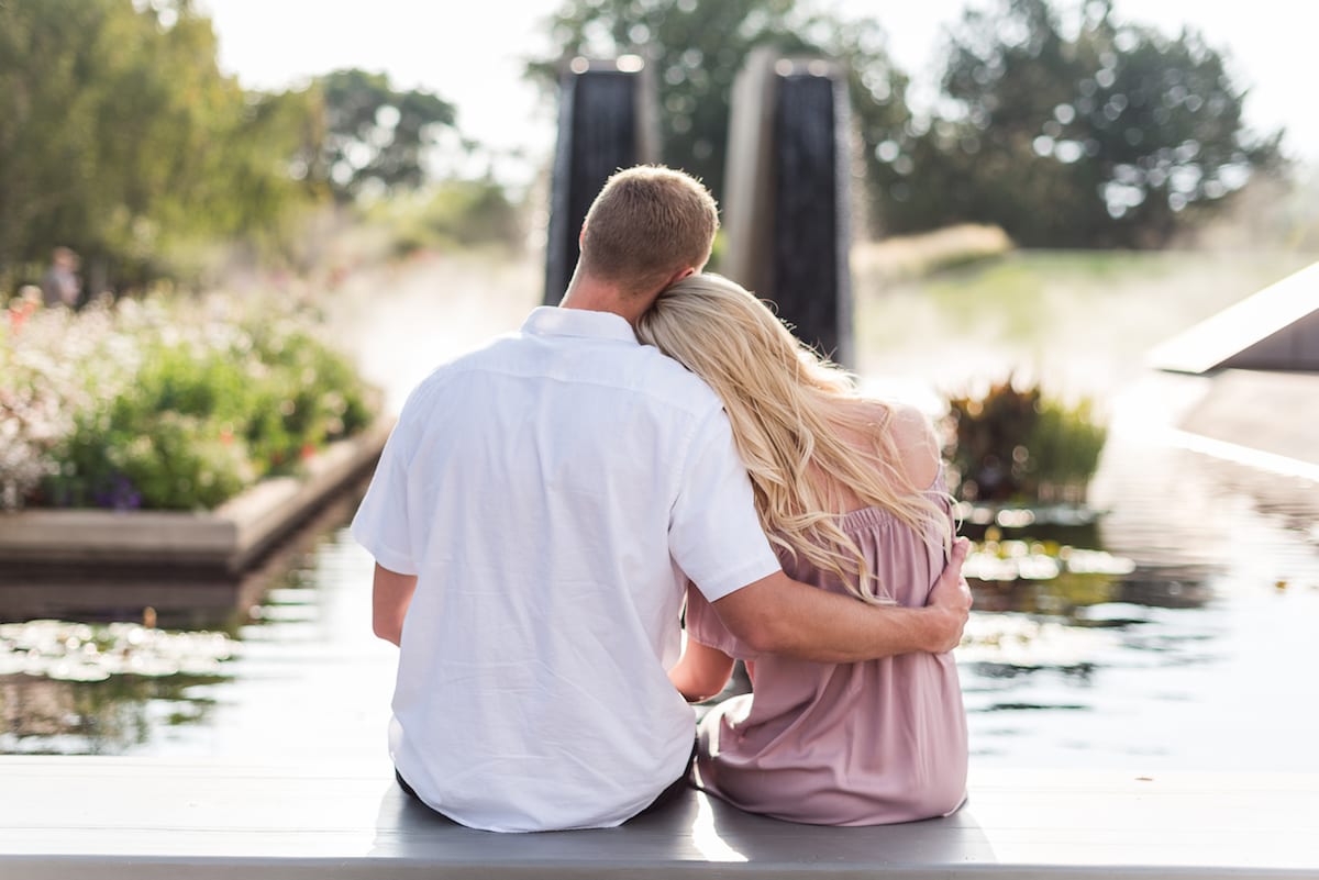 Botanic Gardens Engagement | Engagement Photography | Botanic Gardens | From the Hip Photo