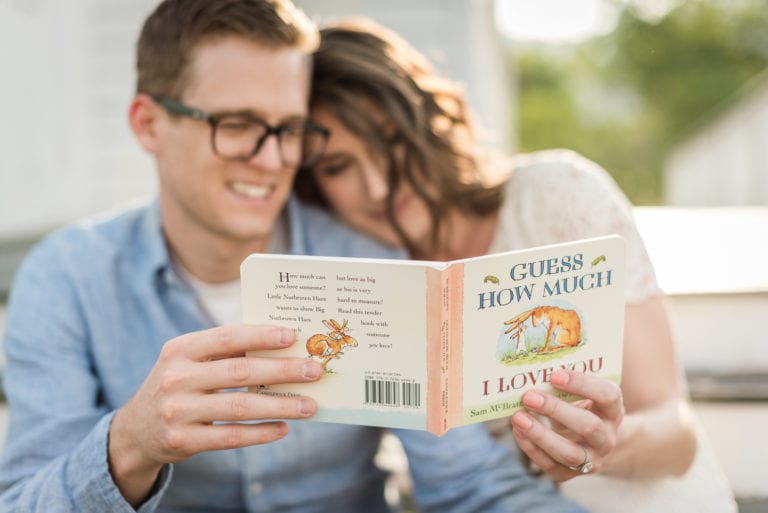 Professional maternity portrait with beautiful Denver scenery