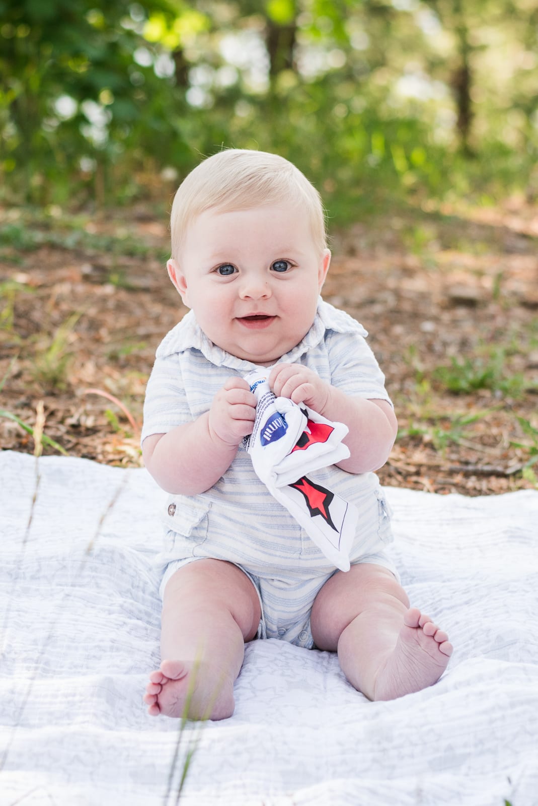A Family with Flare | Family Photo | Lookout Mountain | From the Hip Photo