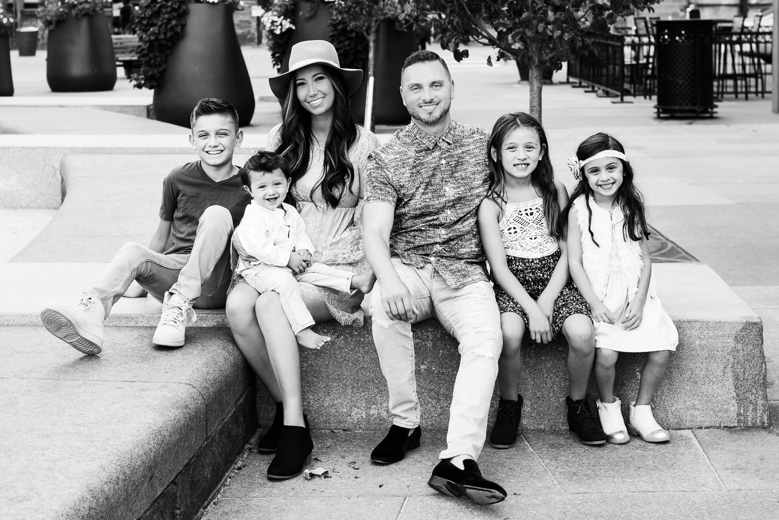 Photographing a Big Family | Hints & Tips | Millennium Bridge | From the Hip Photo