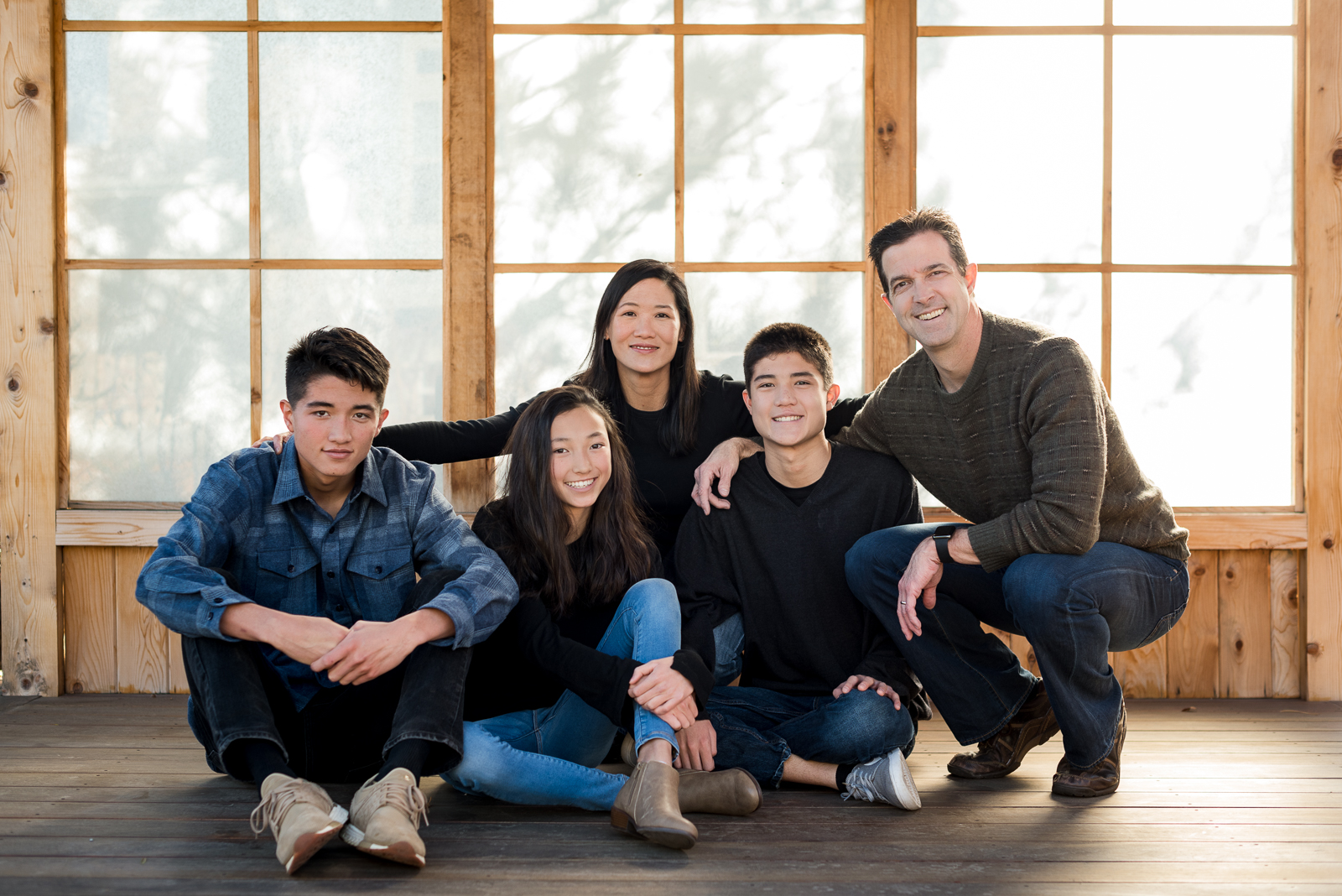 Annie & Adam | A Backyard Family Photo Session