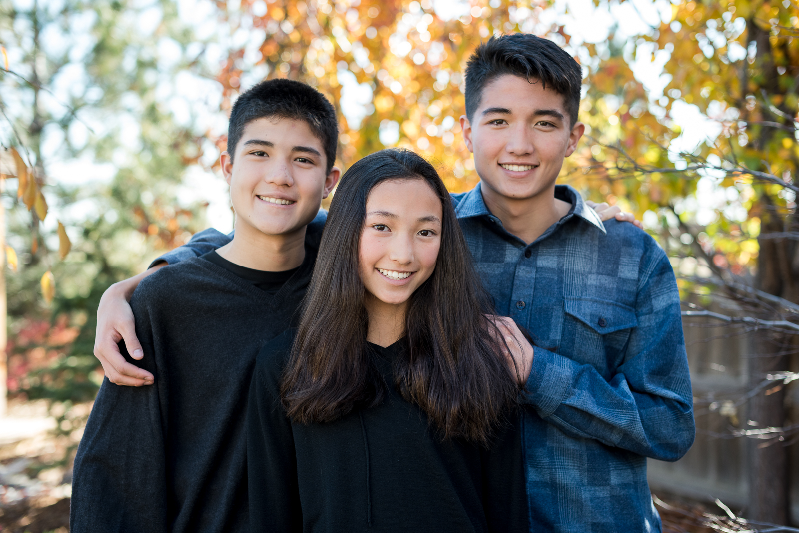 Annie & Adam | A Backyard Family Photo Session