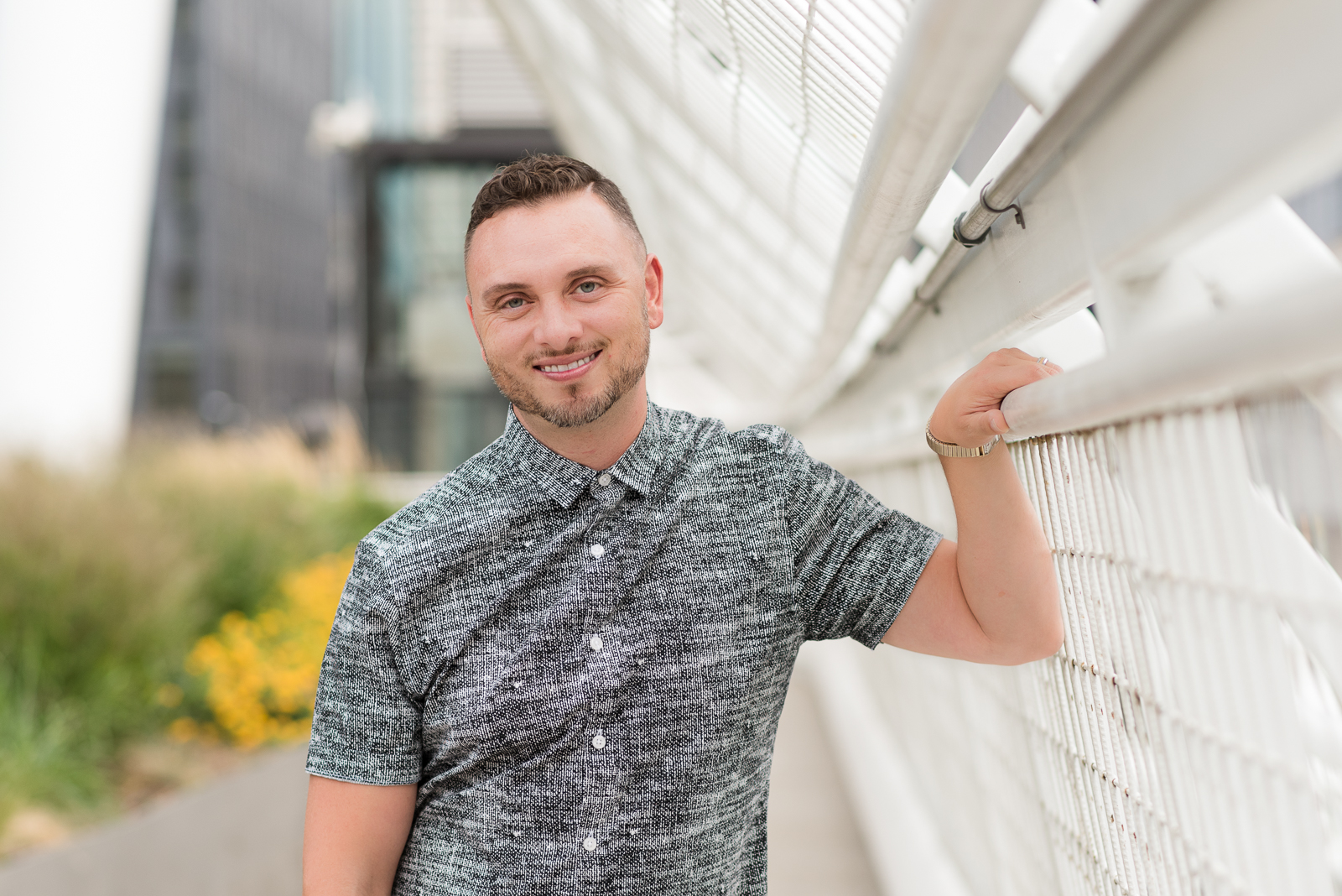 Photographing a Big Family | Hints & Tips | Millennium Bridge | From the Hip Photo