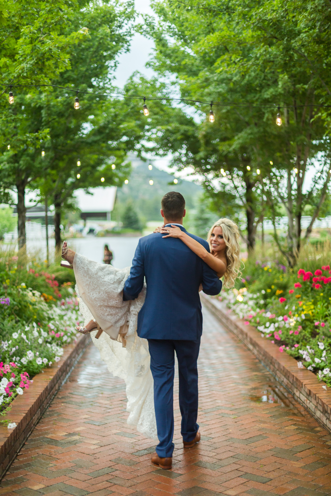 An August Fairytale Wedding | Wedding | Crooked Willow Farms | From the Hip Photo