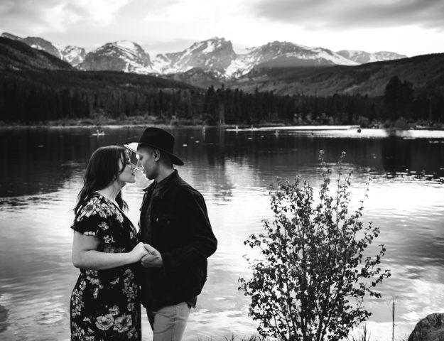 Corianne & Kristopher | Engagement Photo | Rocky Mountain National Park | From the Hip Photo