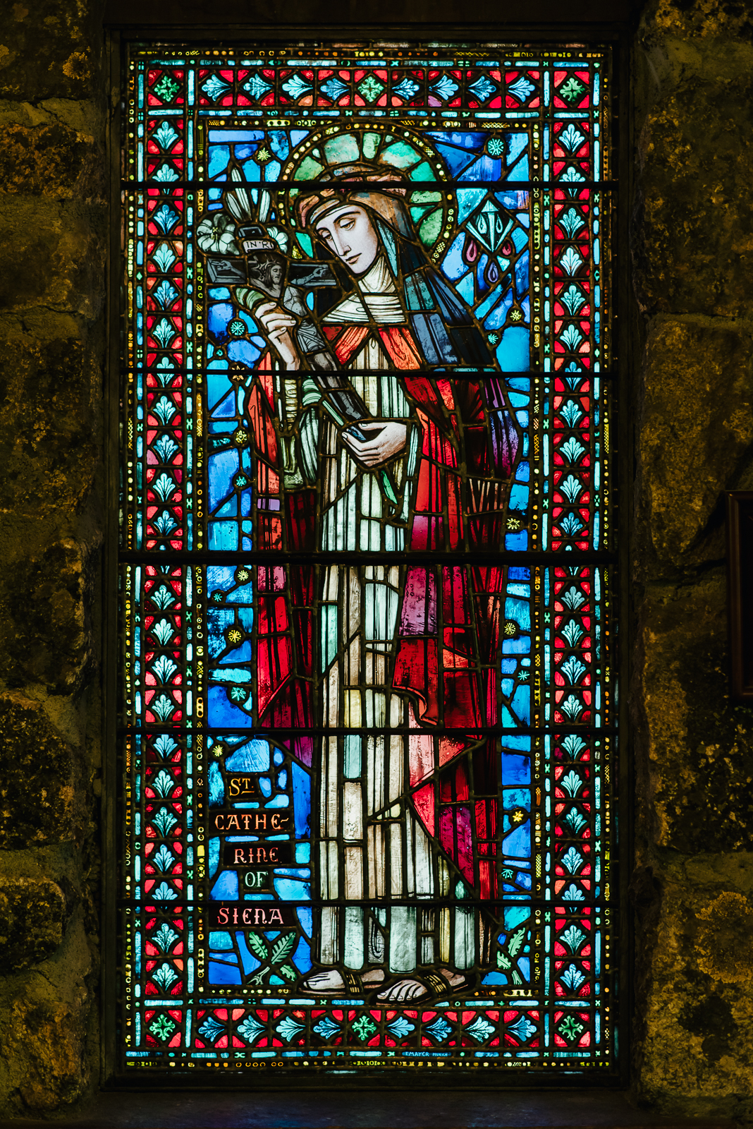 Nathalia & Nathan | Wedding Photo | Saint Malo's Chapel | From the Hip Photo