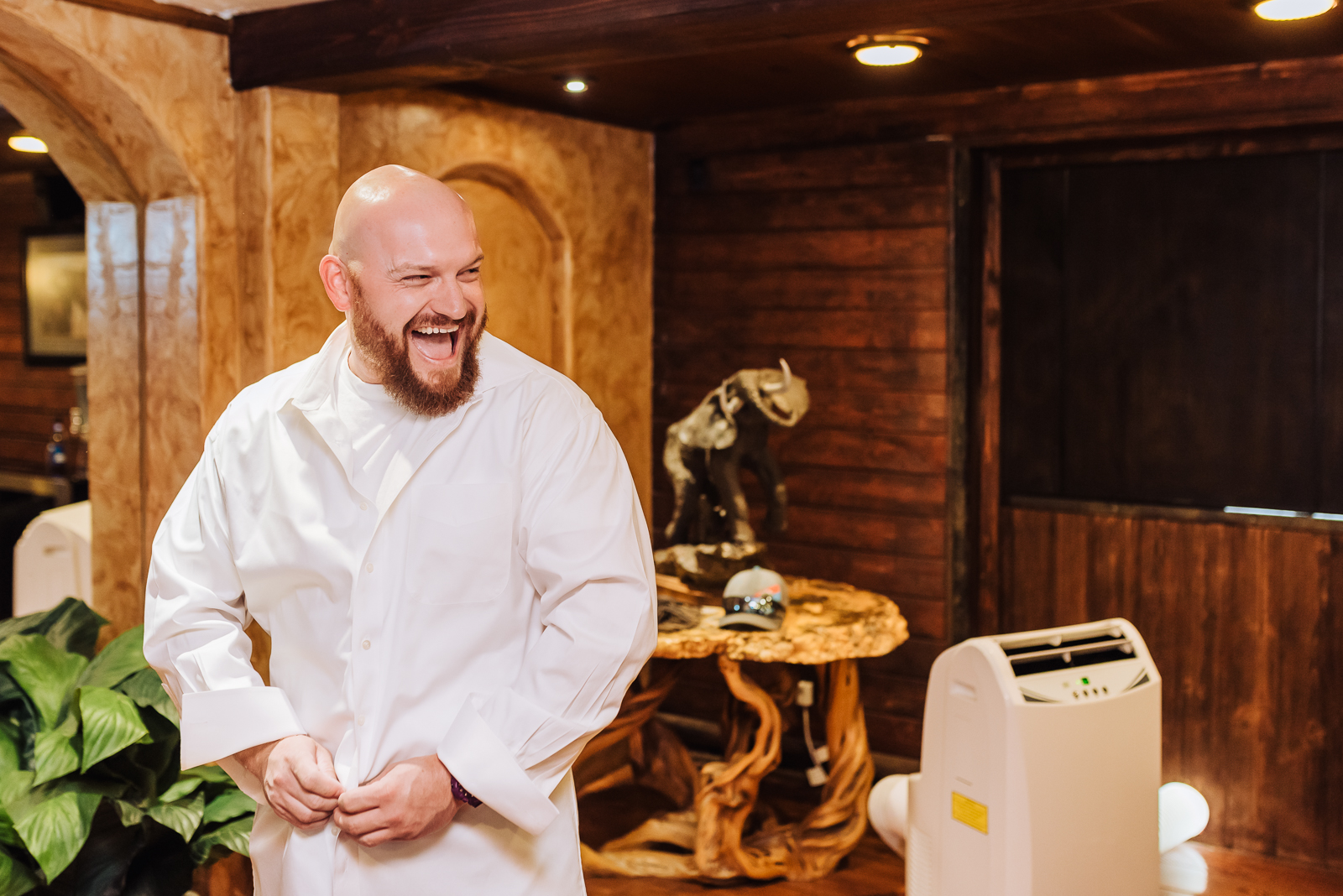 A Sunny Day with Emily & Drew | Crooked Willow Farms Wedding Photos