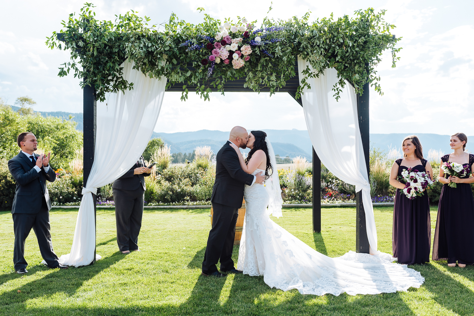 A Sunny Day with Emily & Drew | Crooked Willow Farms Wedding Photos