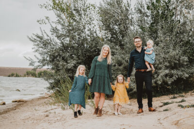 Cherry Creek Reservoir | Family Photos Outdoor Engagement