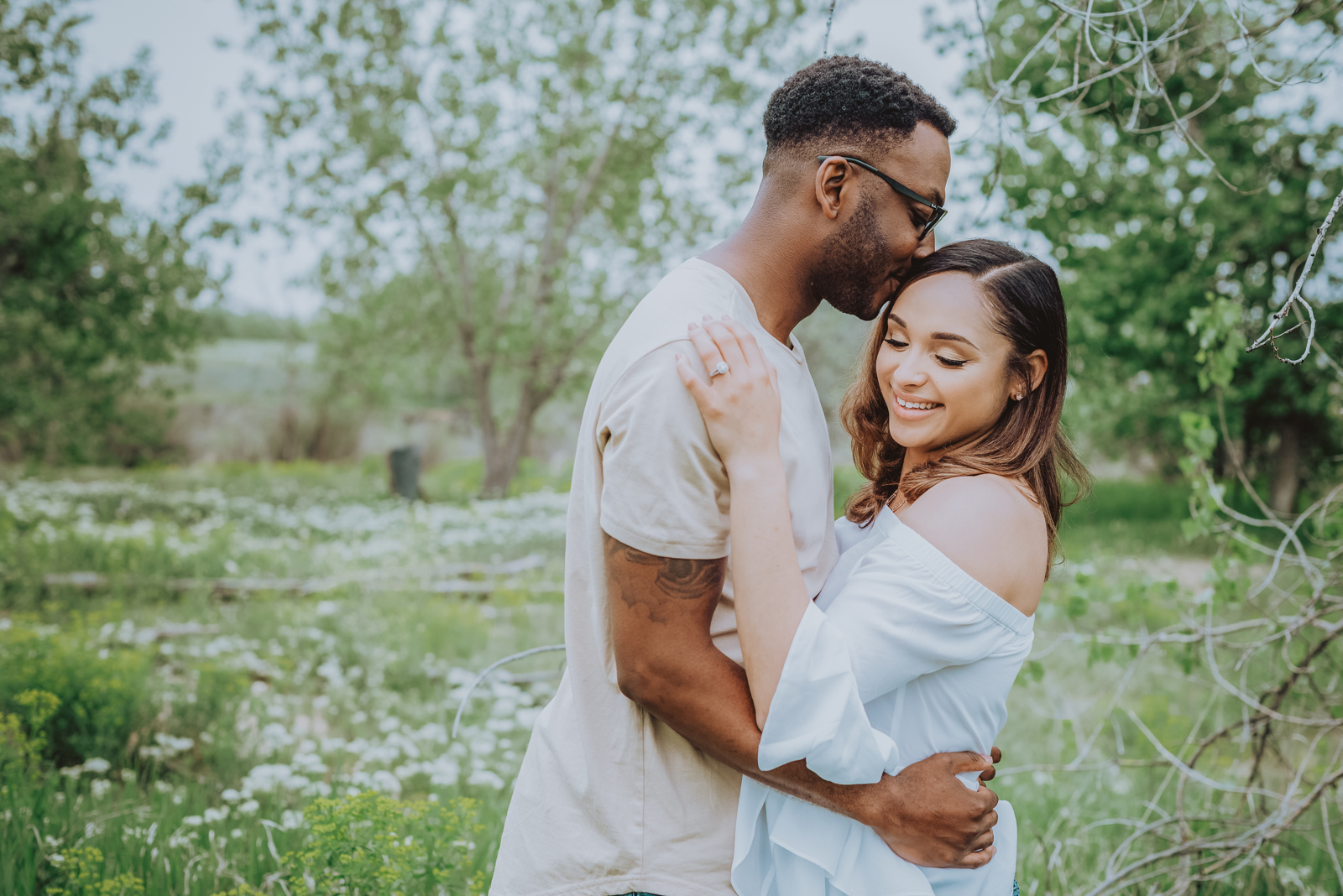 Colorado spring family photography -- soft morning light outdoor session