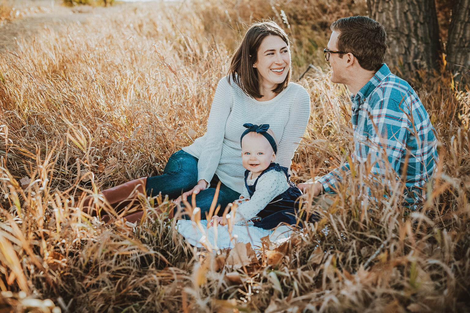 Colorado summer family photos -- playful outdoor portrait session