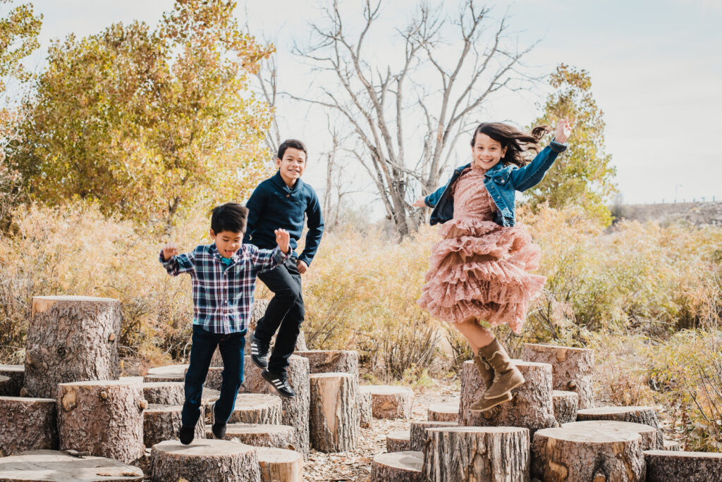 Bluff Lake Nature Center Outdoor Trail Park Nature Fun Candid Family Picture | From the Hip Photo Denver Colorado Portrait Photography 