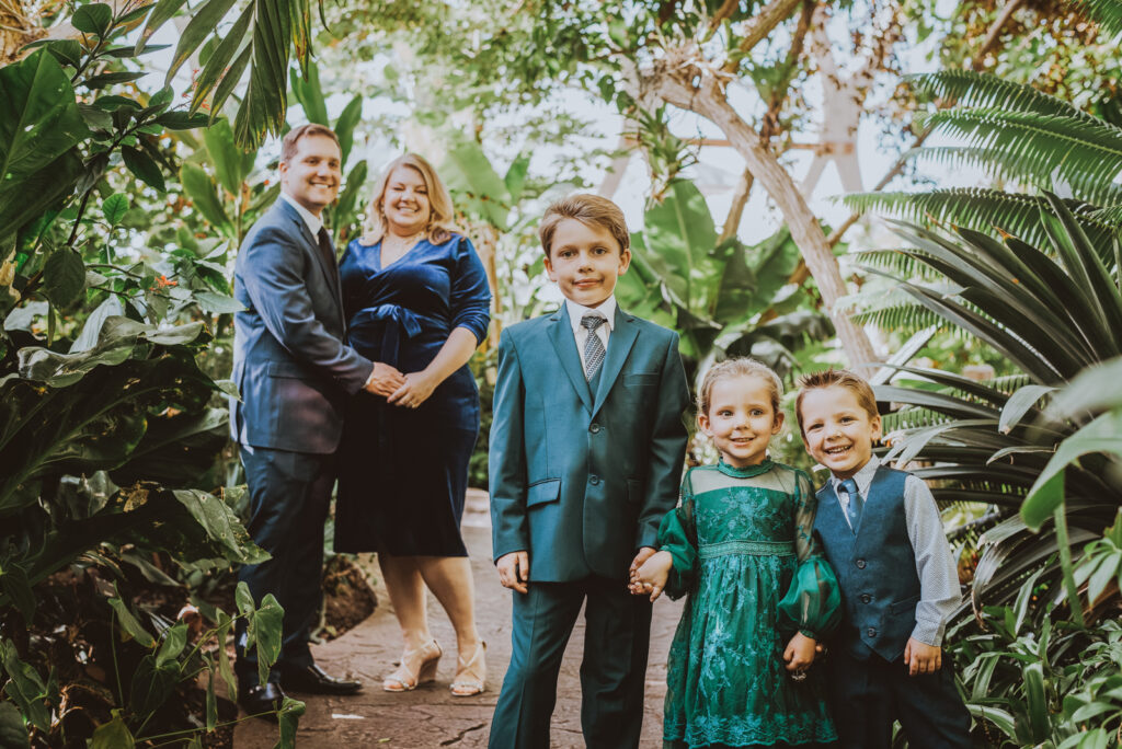 Denver Botanic Gardens Outdoor nature fun candid family picture | From the Hip Photo Portrait Photography