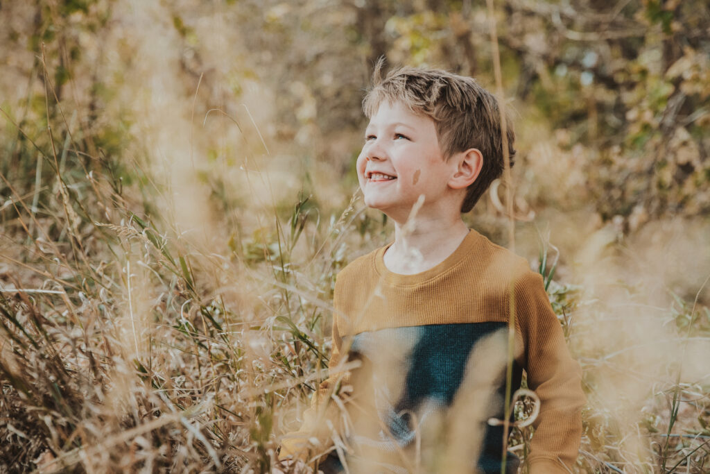 Matthews/Winters Park outdoor nature trail park fun candid loving family picture | From the Hip Photo portrait photography 
