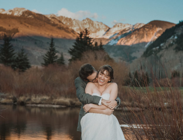 Vail Colorado outdoor mountain ski resort nature fun adventurous candid wedding picture | From the Hip Photo Denver portrait photography