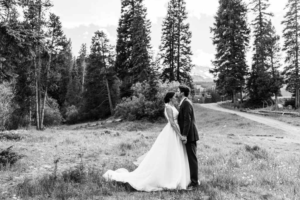 Breckenridge outdoor mountain nature loving candid fun adventurous wedding picture | From the Hip Photo Denver Colorado portrait photography 