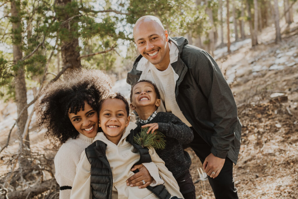 Holiday Family Photos Colorado Mountains