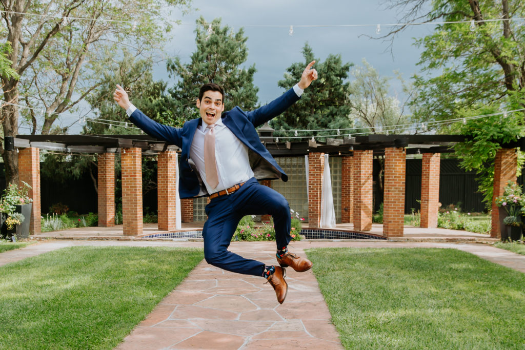 From the Hip Photo captures wedding photos at Lionsgate and has some fun in the rain. 