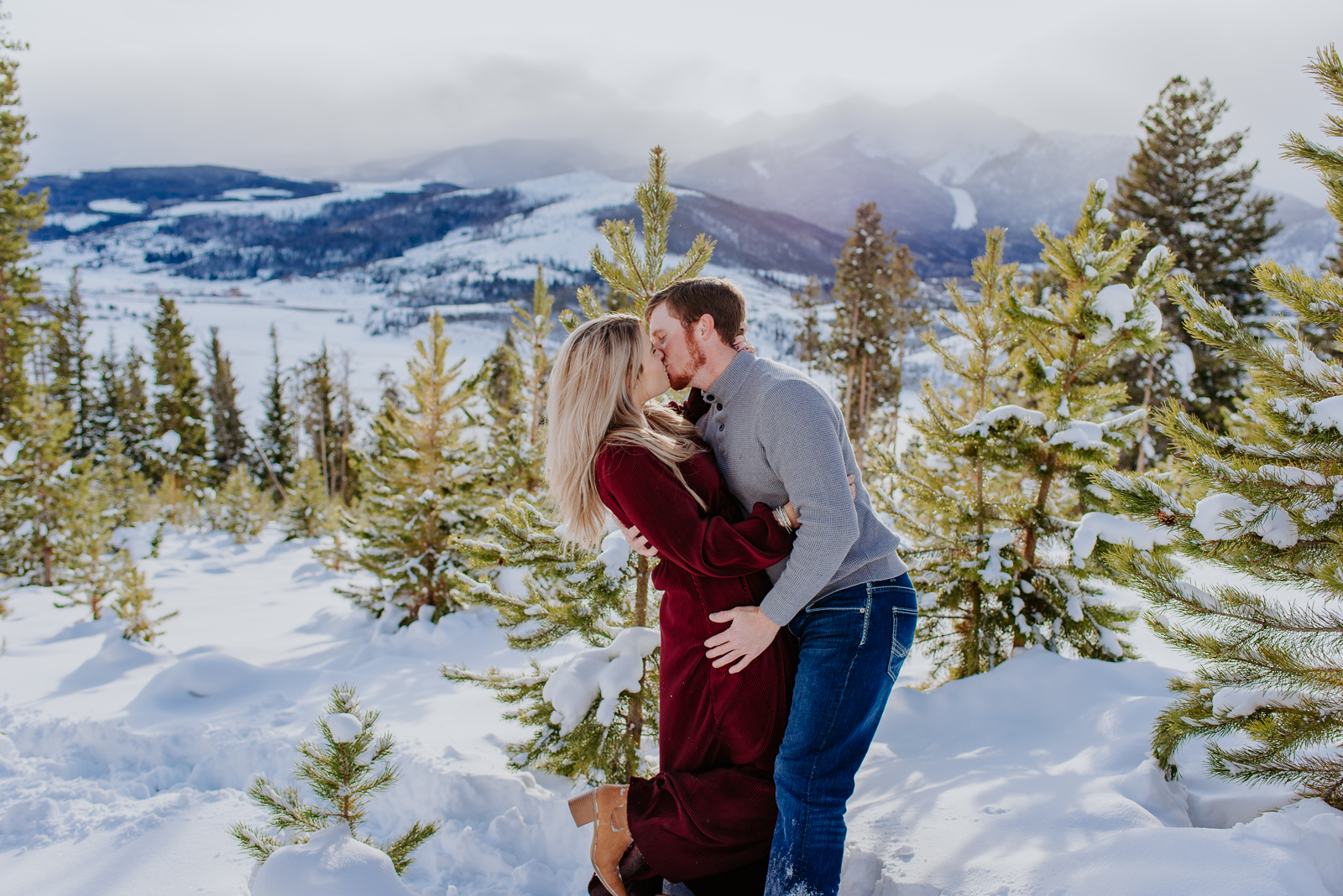 Winter photography tips for Colorado — snowy photo session by Denver photographer From the Hip Photo